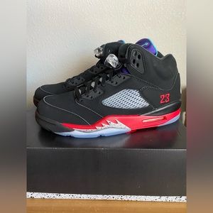 Air Jordan 5 Retro Black/New Emerald- Fire Red